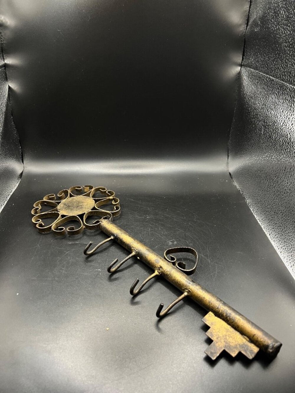 Vintage Key-Shaped Wall Hook Rack Antique Gold Finish Spain Patina Skeleton key